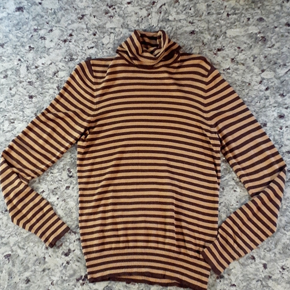 Joseph A. Turtleneck -Barely Worn!
